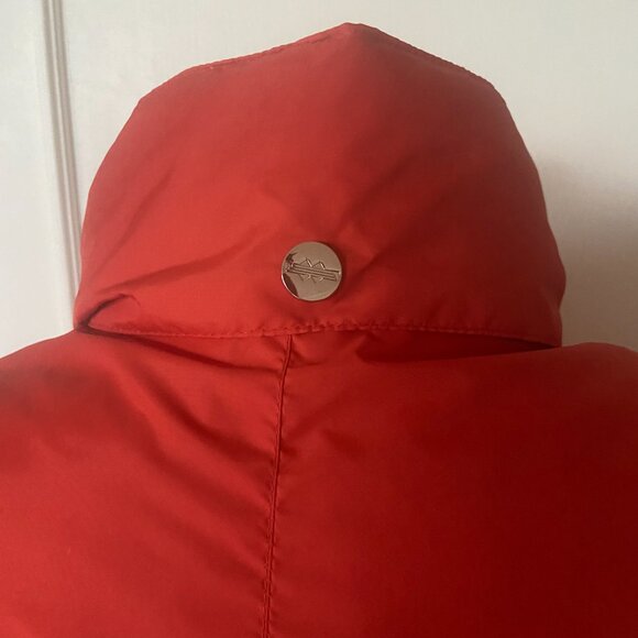 Vintage windbreaker rain jacket - size sm-med - Canadian - mid length, travel - Picture 7 of 16